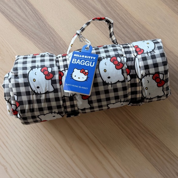 BAGGU Other - BNWT BAGGU Nordstrom Exclusive Hello Kitty Gingham Puffy Picnic Blanket